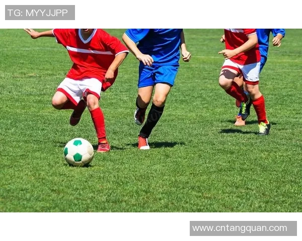 水涛足球：激情与梦想交织的绿茵场上追逐未来的少年们